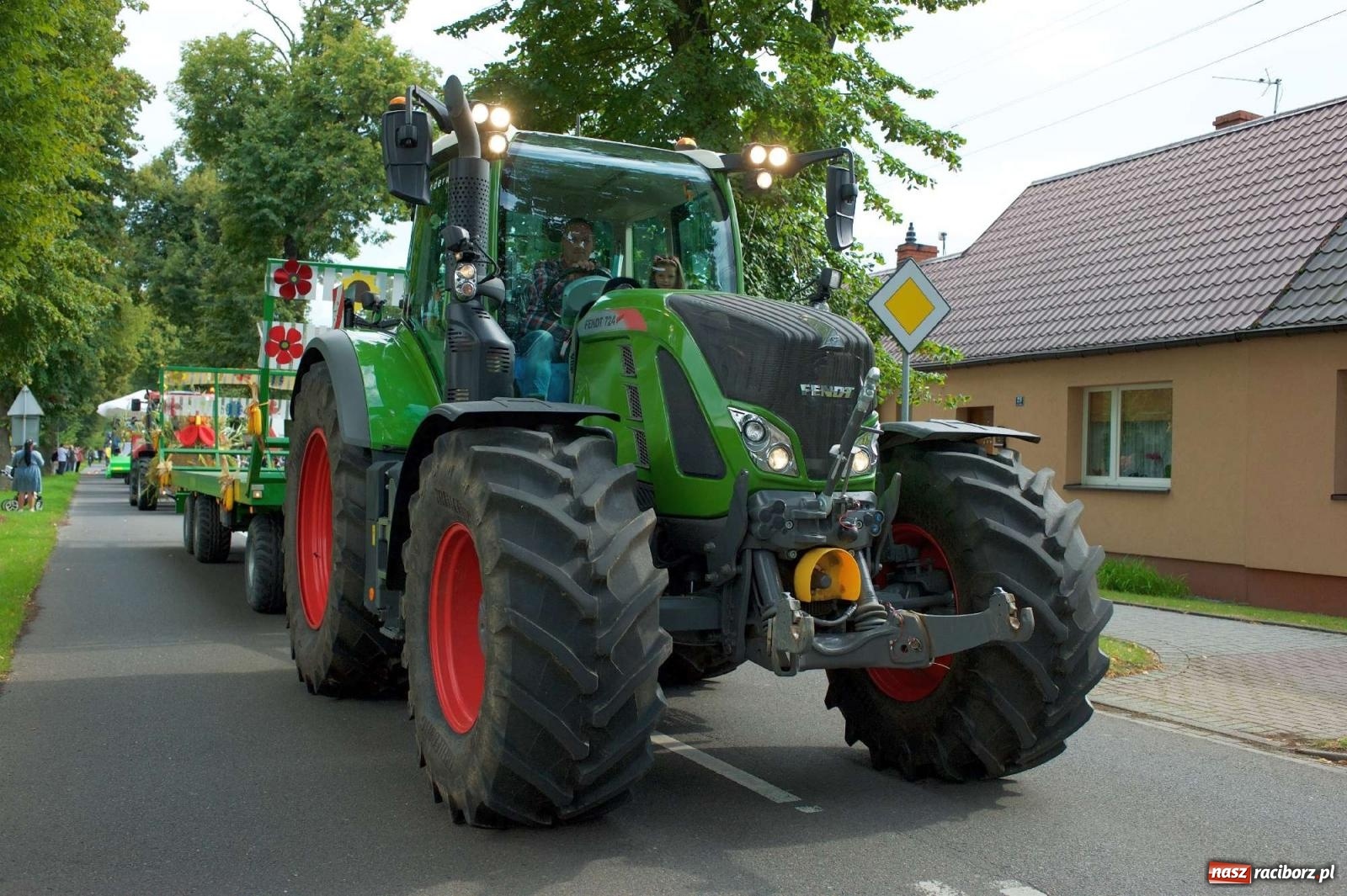 Zdjęcie w galerii na portalu naszraciborz.pl: Dożynki gminy Krzyżanowice w Chałupkach [FOTO i WIDEO] wiadomości z regionu