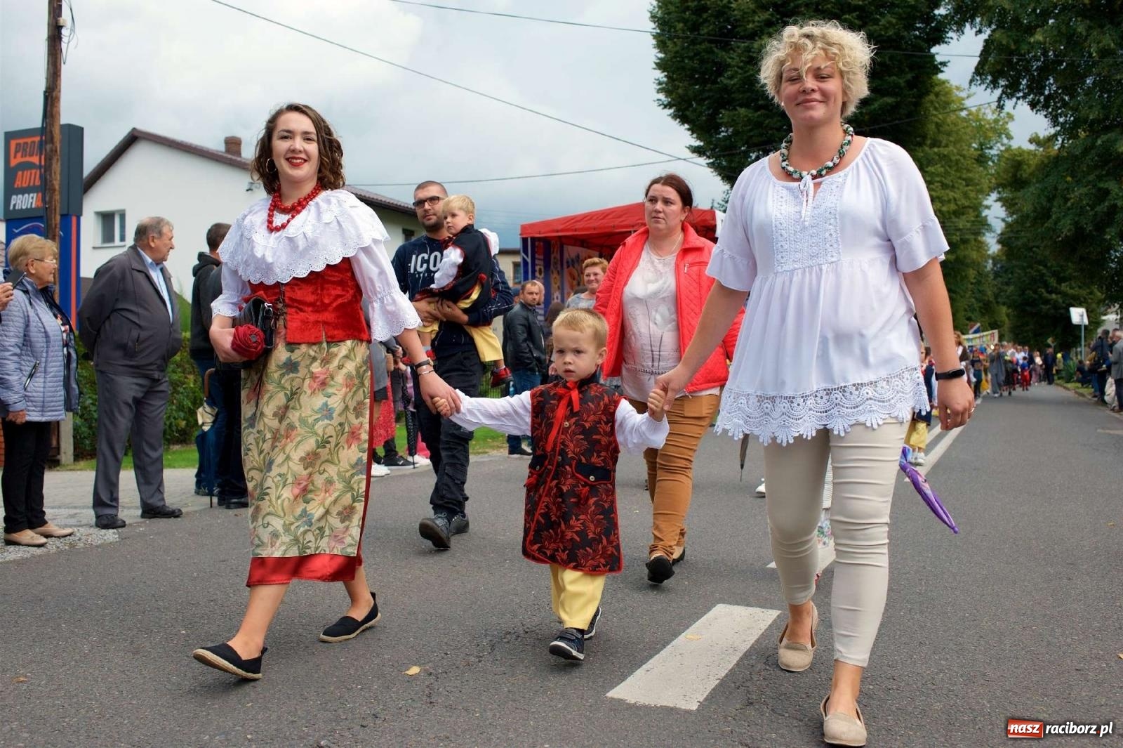Zdjęcie w galerii na portalu naszraciborz.pl: Dożynki gminy Krzyżanowice w Chałupkach [FOTO i WIDEO] wiadomości z regionu