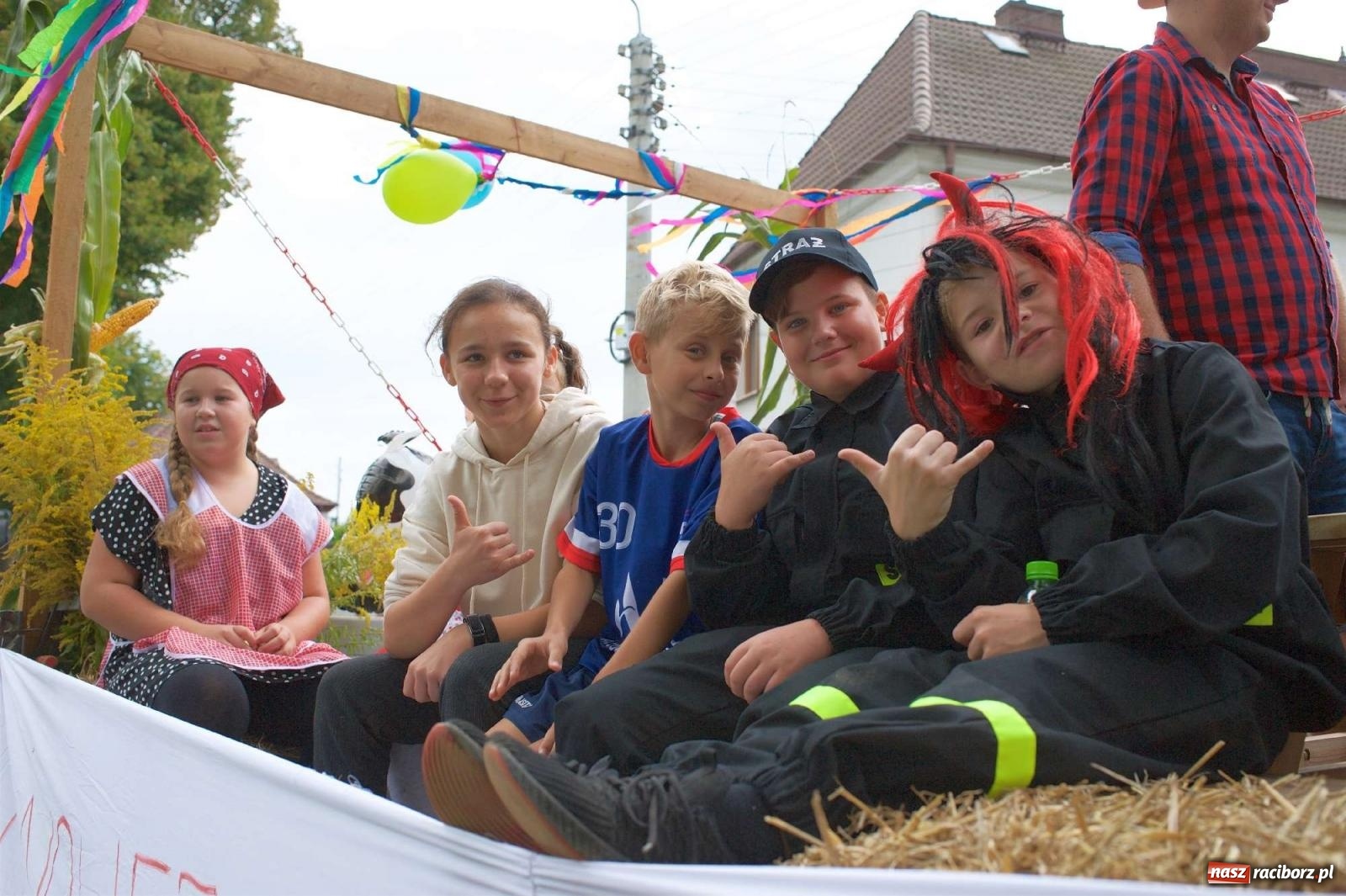 Zdjęcie w galerii na portalu naszraciborz.pl: Dożynki gminy Krzyżanowice w Chałupkach [FOTO i WIDEO] wiadomości z regionu