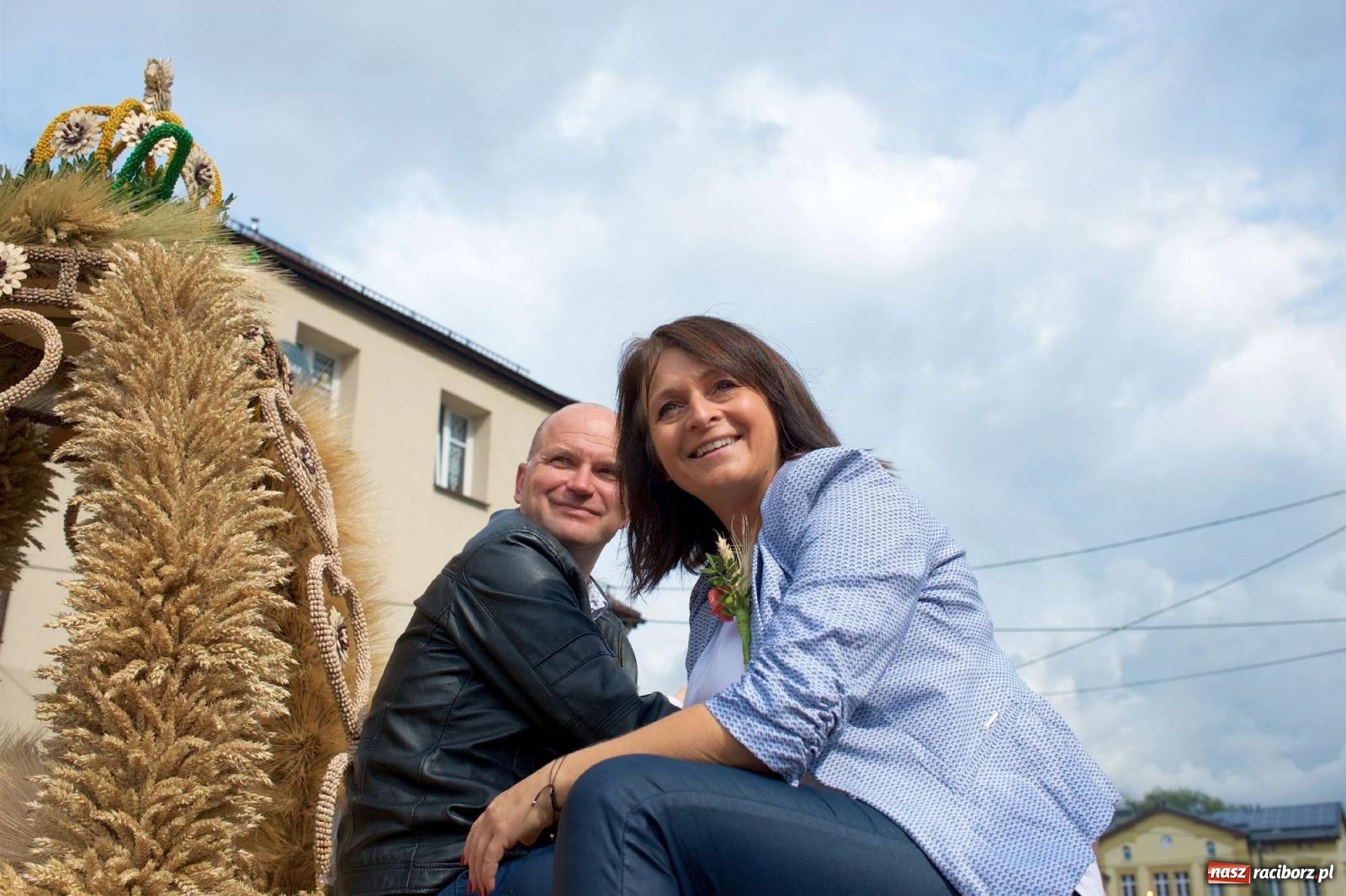 Zdjęcie w galerii na portalu naszraciborz.pl: W Pietrowicach Wielkich na korowód lunął deszcz, ale odczekali i ruszyli [FOTO i WIDEO] wiadomości z regionu