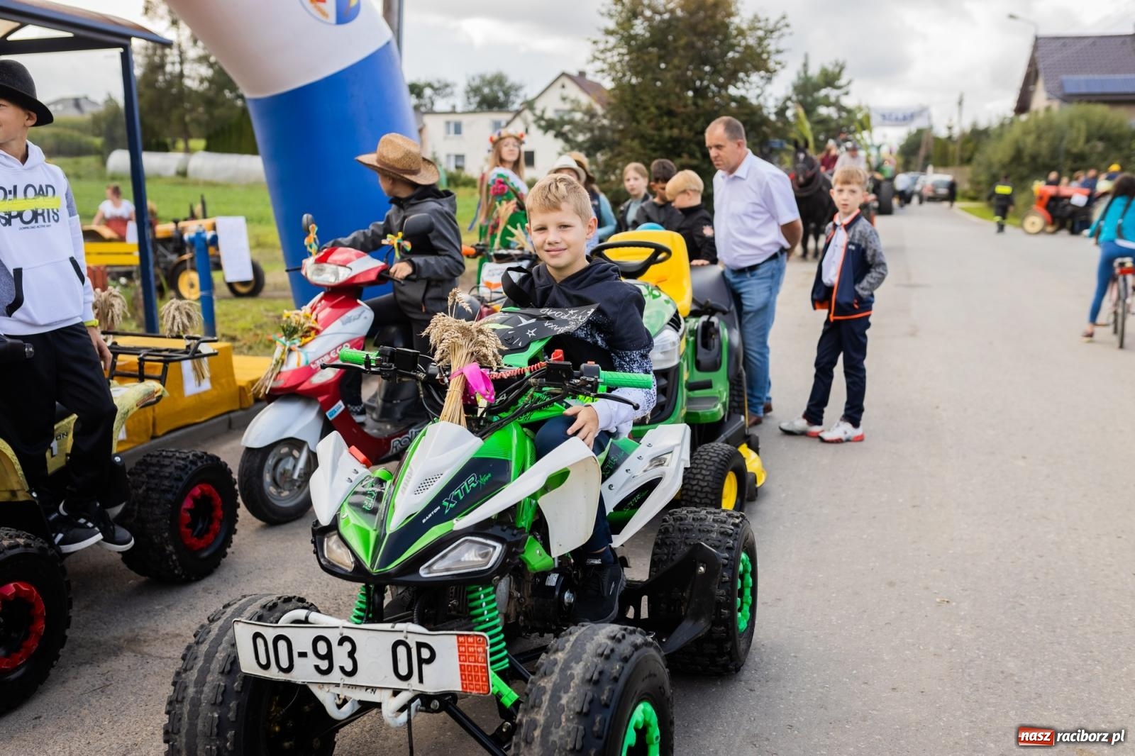 Zdjęcie w galerii na portalu naszraciborz.pl: Korowód starych maszyn rolniczych w Gamowie [FOTO i WIDEO] wiadomości z regionu
