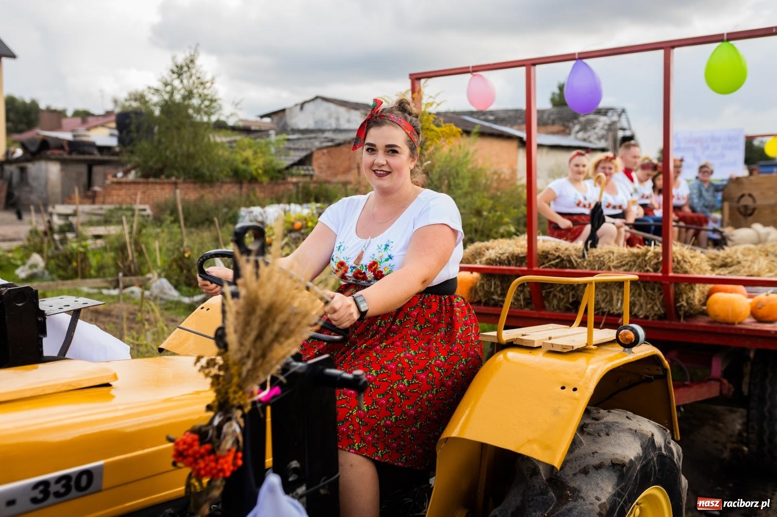 Zdjęcie w galerii na portalu naszraciborz.pl: Korowód starych maszyn rolniczych w Gamowie [FOTO i WIDEO] wiadomości z regionu