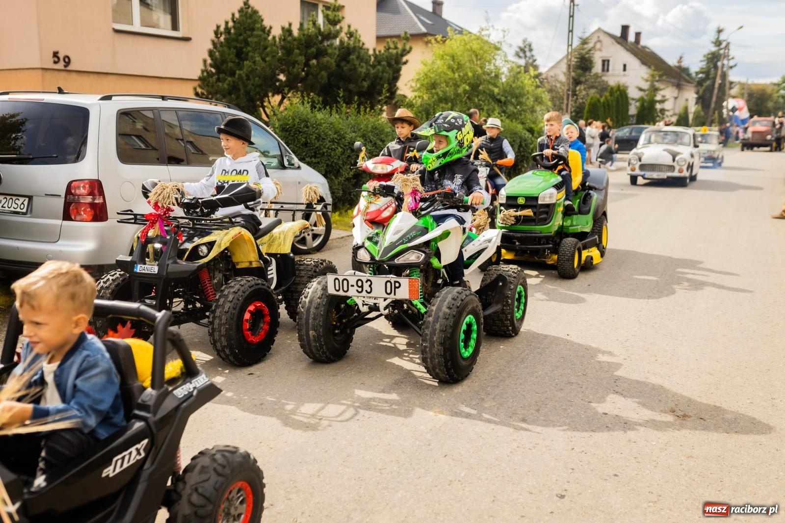 Zdjęcie w galerii na portalu naszraciborz.pl: Korowód starych maszyn rolniczych w Gamowie [FOTO i WIDEO] wiadomości z regionu