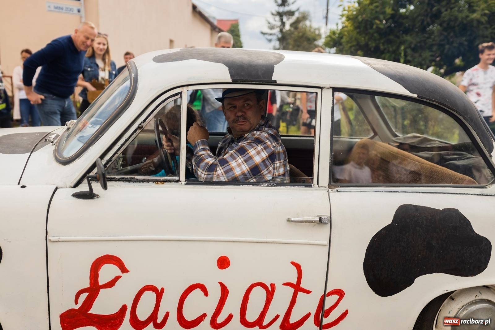 Zdjęcie w galerii na portalu naszraciborz.pl: Korowód starych maszyn rolniczych w Gamowie [FOTO i WIDEO] wiadomości z regionu
