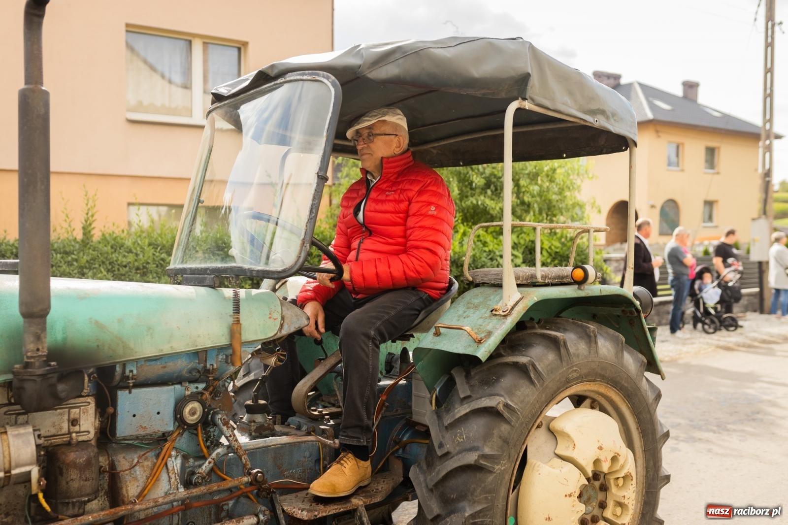 Zdjęcie w galerii na portalu naszraciborz.pl: Korowód starych maszyn rolniczych w Gamowie [FOTO i WIDEO] wiadomości z regionu