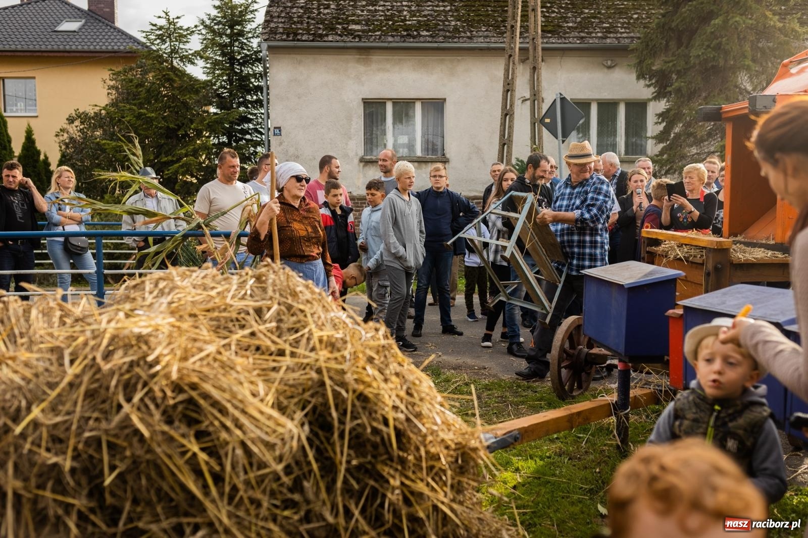 Zdjęcie w galerii na portalu naszraciborz.pl: Korowód starych maszyn rolniczych w Gamowie [FOTO i WIDEO] wiadomości z regionu