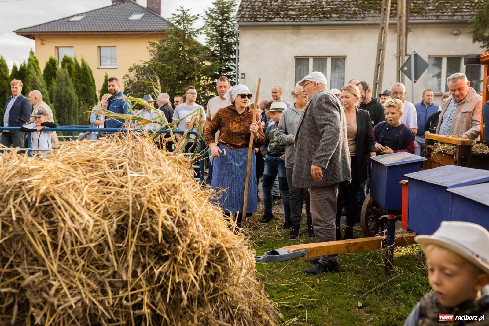 Zdjęcie w galerii na portalu naszraciborz.pl: Korowód starych maszyn rolniczych w Gamowie [FOTO i WIDEO] wiadomości z regionu