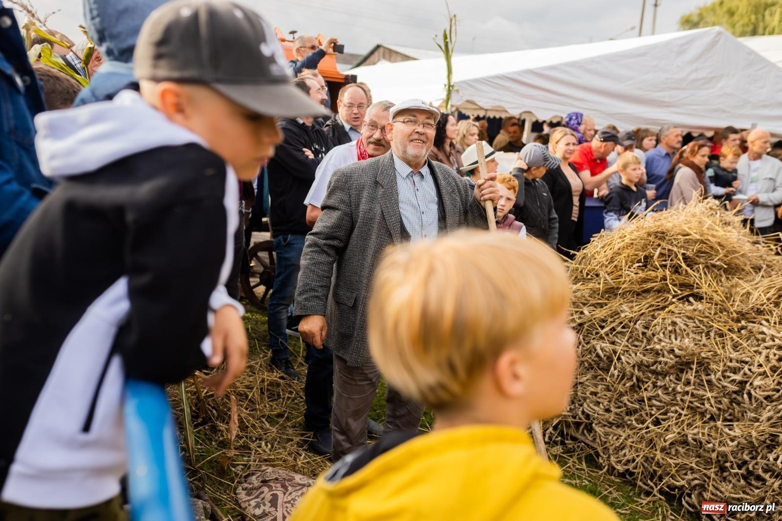 Zdjęcie w galerii na portalu naszraciborz.pl: Korowód starych maszyn rolniczych w Gamowie [FOTO i WIDEO] wiadomości z regionu