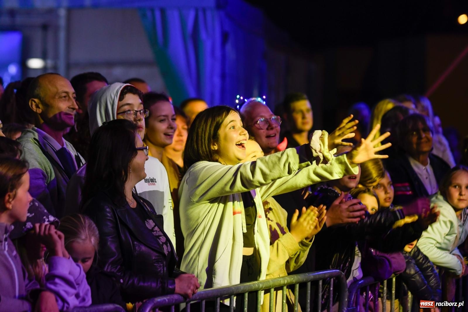 Zdjęcie w galerii na portalu naszraciborz.pl: FEEL na finał dożynek w gminie Krzyżanowice [FOTO i WIDEO] wiadomości z regionu