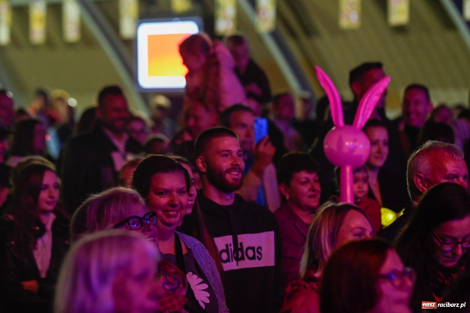 Zdjęcie w galerii na portalu naszraciborz.pl: FEEL na finał dożynek w gminie Krzyżanowice [FOTO i WIDEO] wiadomości z regionu