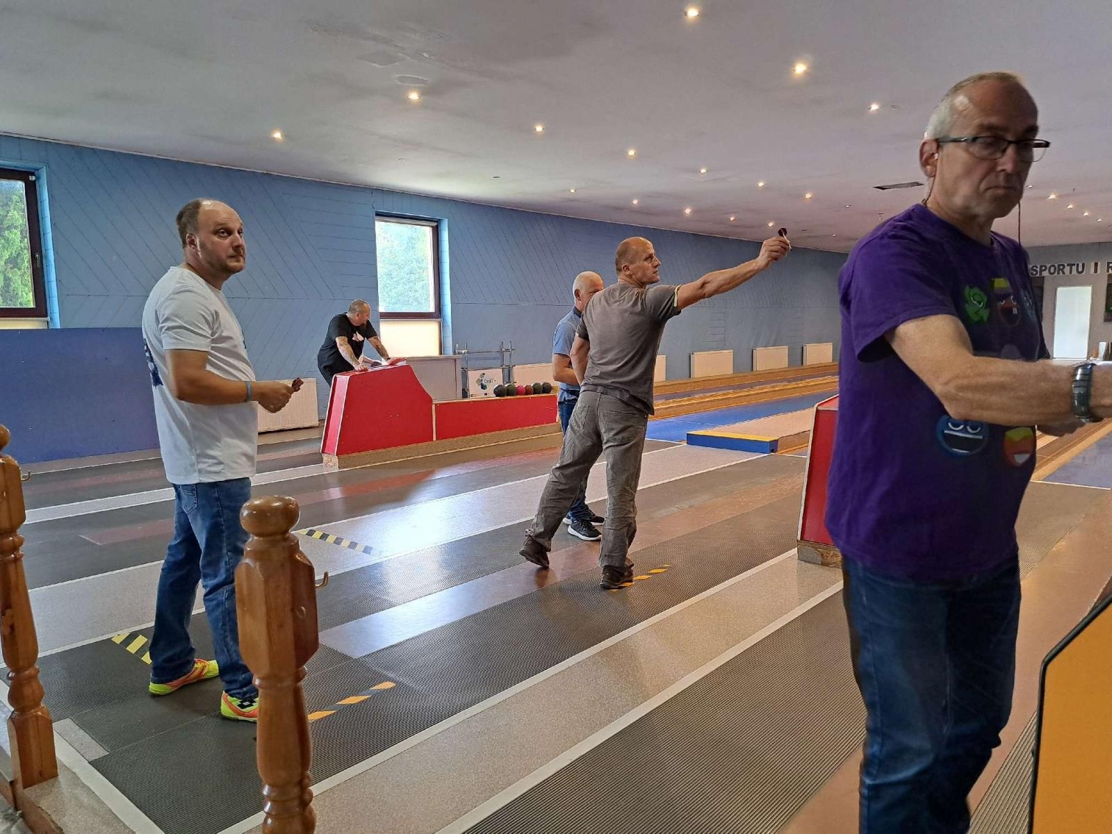 Zdjęcie w galerii na portalu naszraciborz.pl: Agata Kopta i Piotr Kupka triumfują w 5. rundzie ligi darta wiadomości z regionu