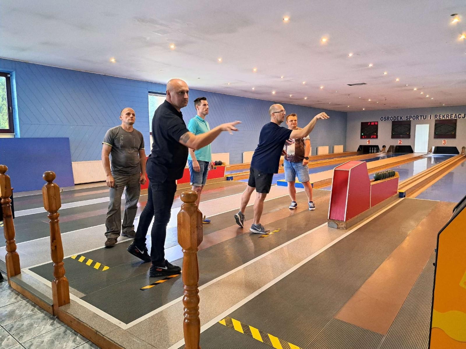 Zdjęcie w galerii na portalu naszraciborz.pl: Agata Kopta i Piotr Kupka triumfują w 5. rundzie ligi darta wiadomości z regionu