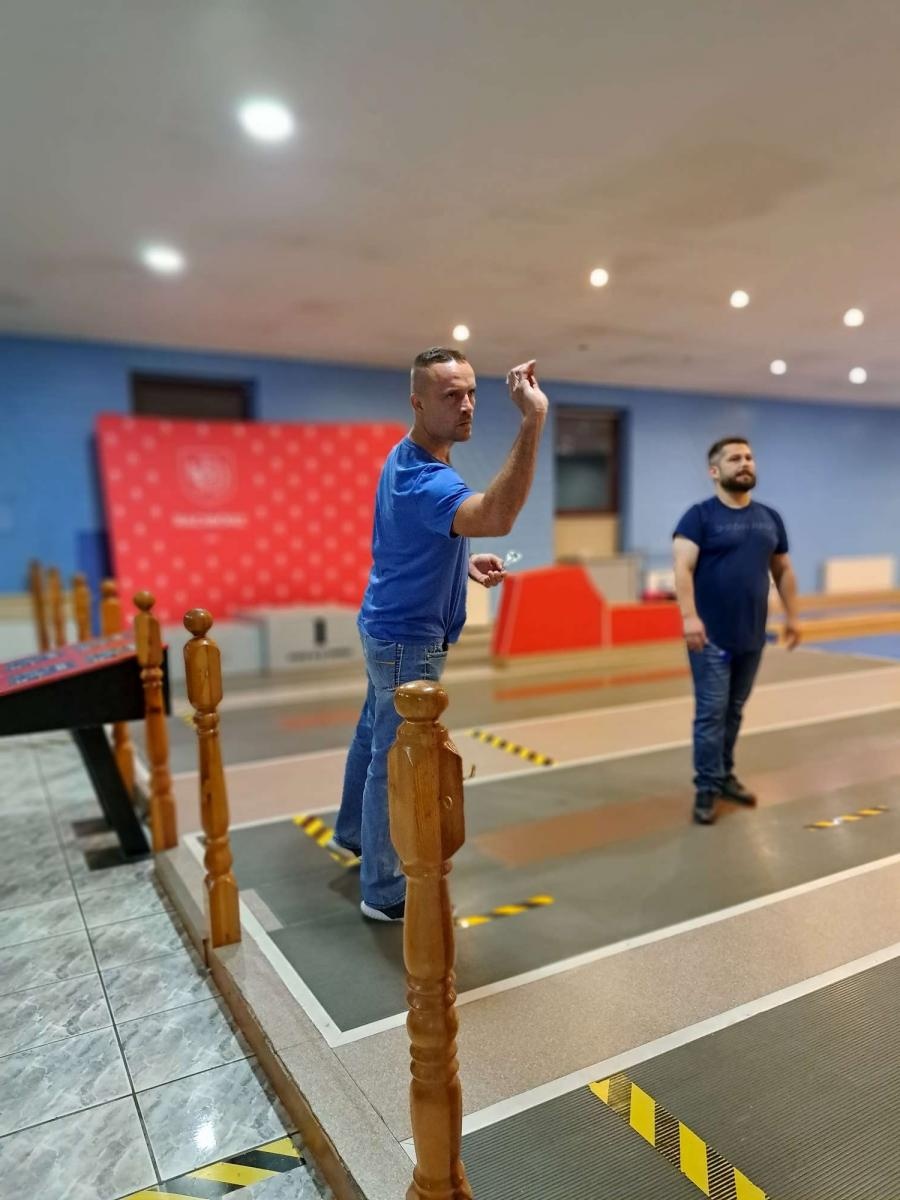 Zdjęcie w galerii na portalu naszraciborz.pl: Agata Kopta i Piotr Kupka triumfują w 5. rundzie ligi darta wiadomości z regionu