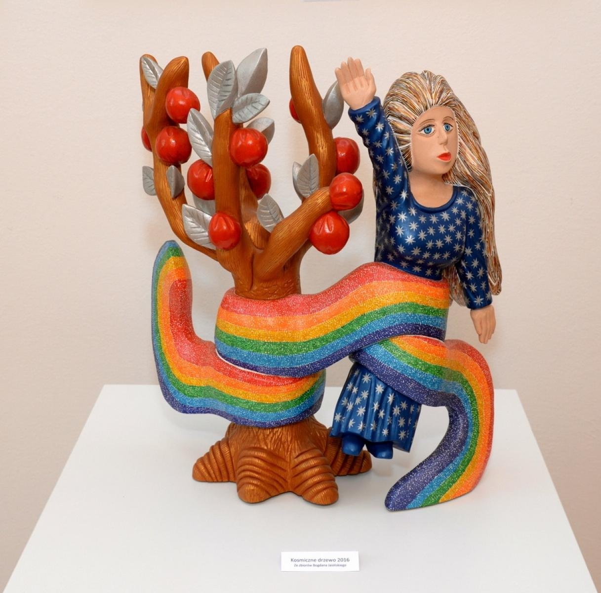 Zdjęcie w galerii na portalu naszraciborz.pl: Kolorowy świat Jana Koloczka w raciborskim Muzeum wiadomości z regionu