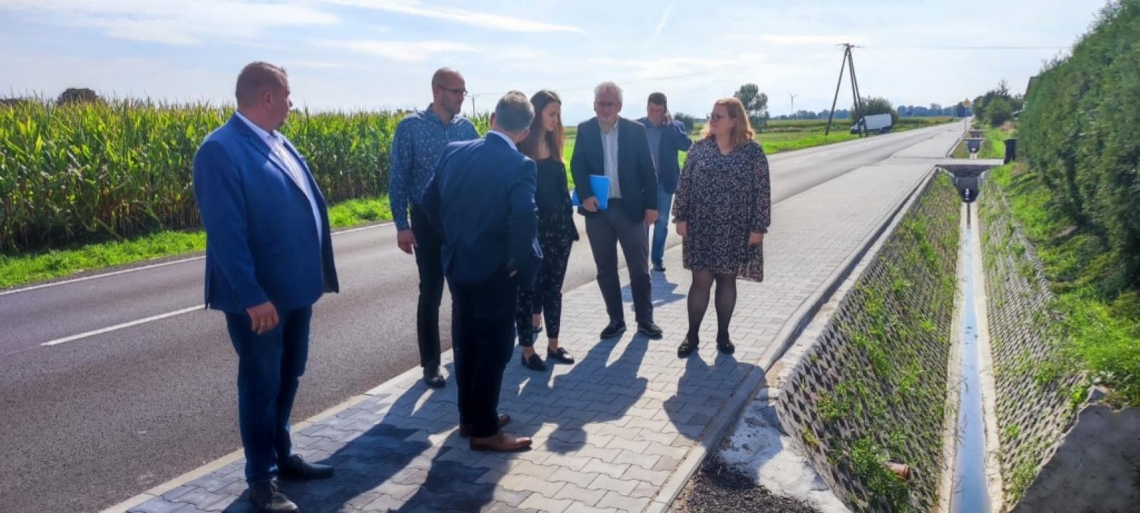 Zdjęcie w galerii na portalu naszraciborz.pl: Oddano po remoncie drogę Tworków-Hanowiec wiadomości z regionu