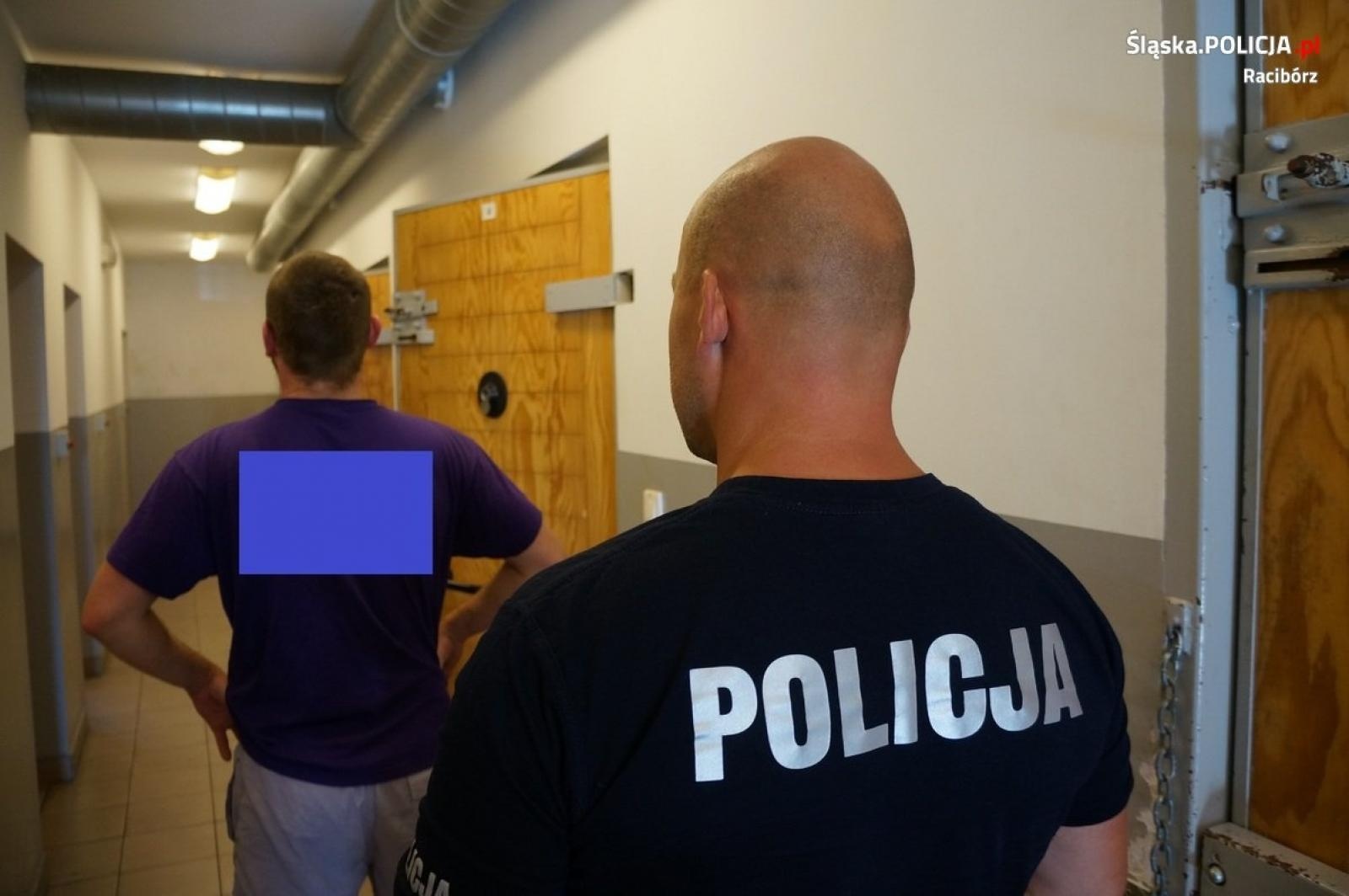 Zdjęcie w galerii na portalu naszraciborz.pl: Złodziej i paser w rękach raciborskiej policji wiadomości z regionu