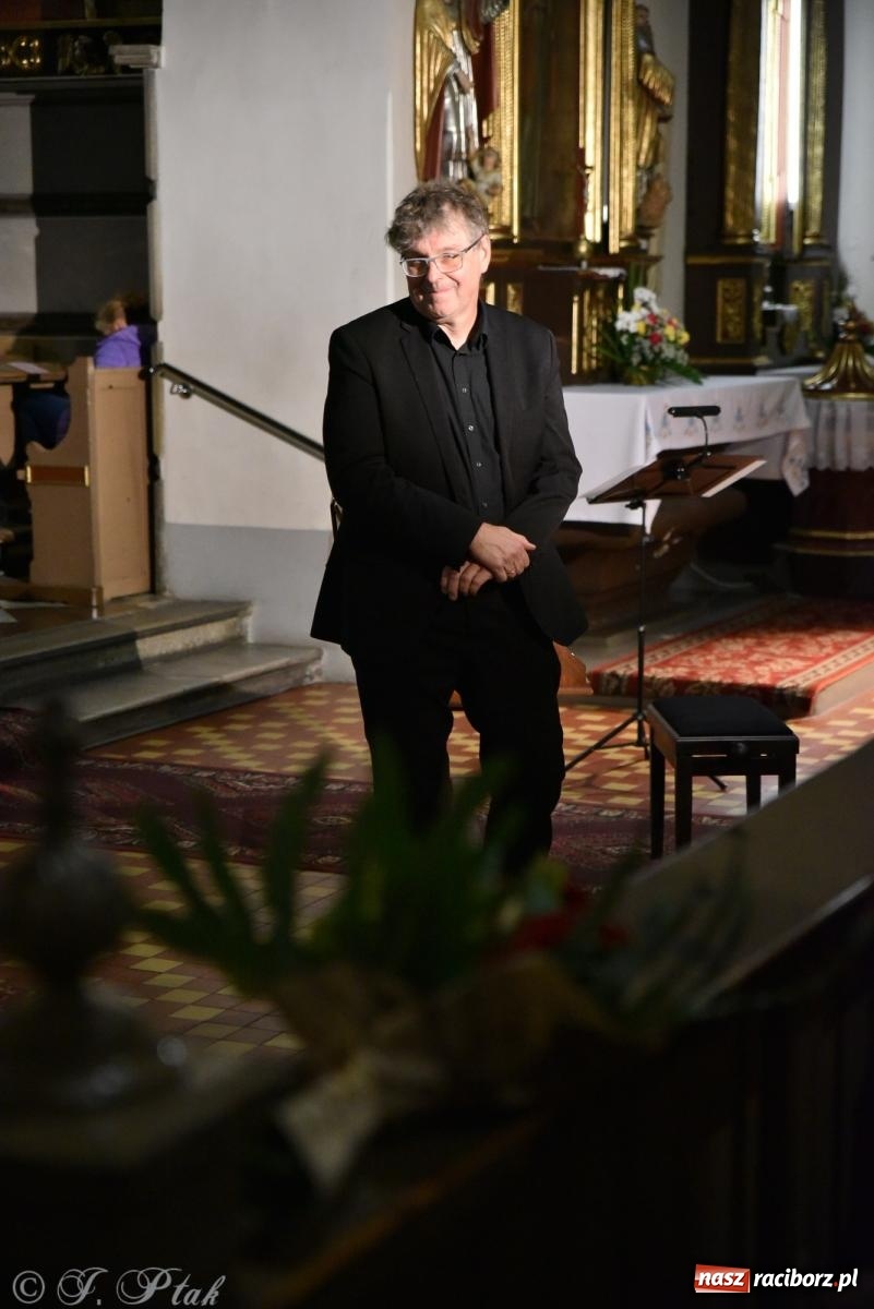 Zdjęcie w galerii na portalu naszraciborz.pl: Muzyka Aniołów zabrzmiała w kościele farnym [FOTO i WIDEO] wiadomości z regionu