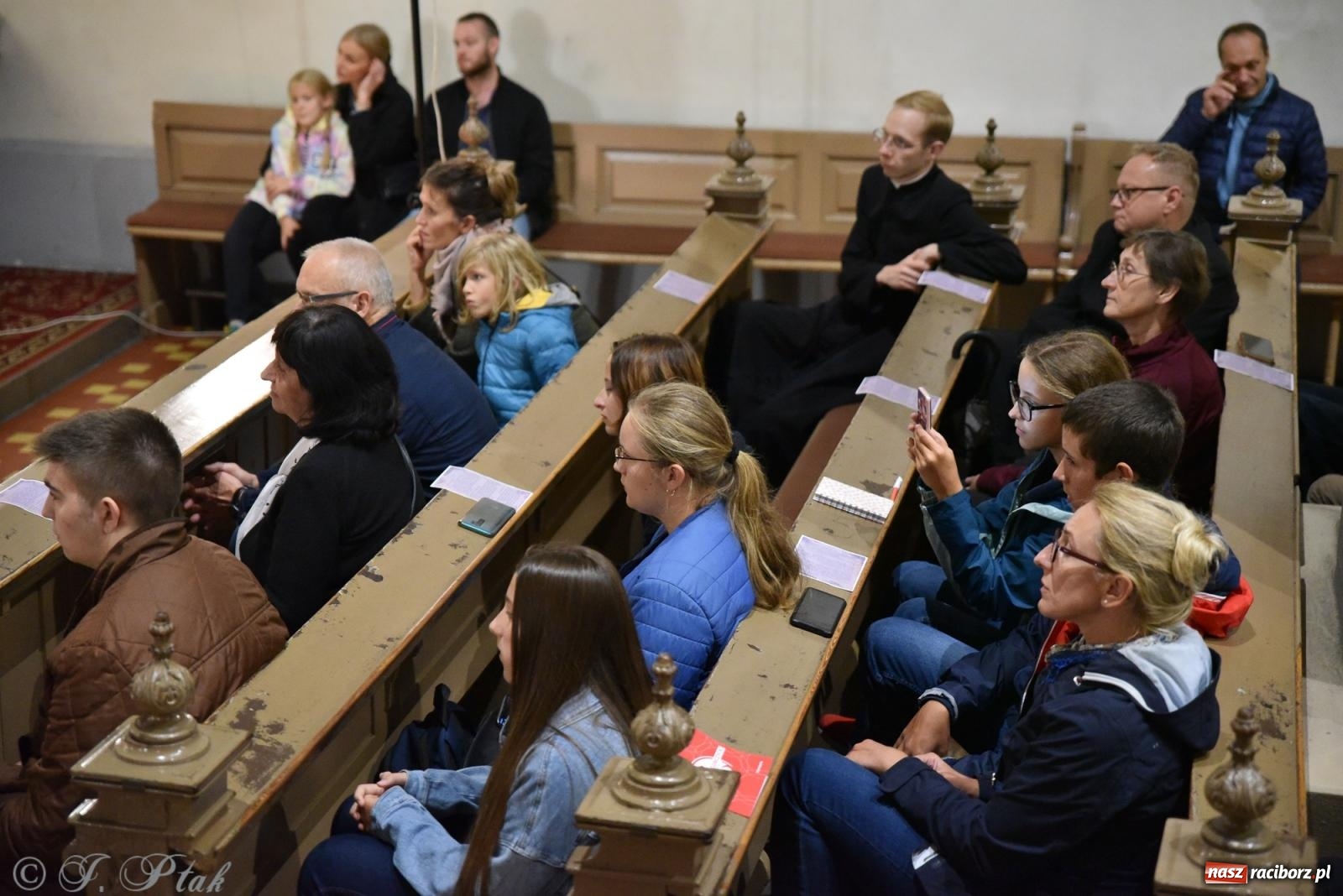 Zdjęcie w galerii na portalu naszraciborz.pl: Muzyka Aniołów zabrzmiała w kościele farnym [FOTO i WIDEO] wiadomości z regionu