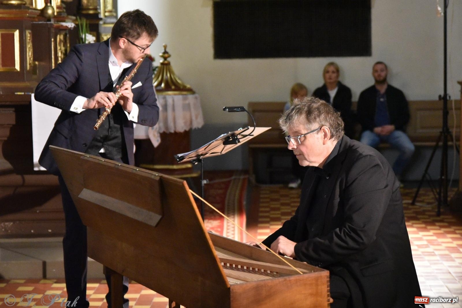 Zdjęcie w galerii na portalu naszraciborz.pl: Muzyka Aniołów zabrzmiała w kościele farnym [FOTO i WIDEO] wiadomości z regionu