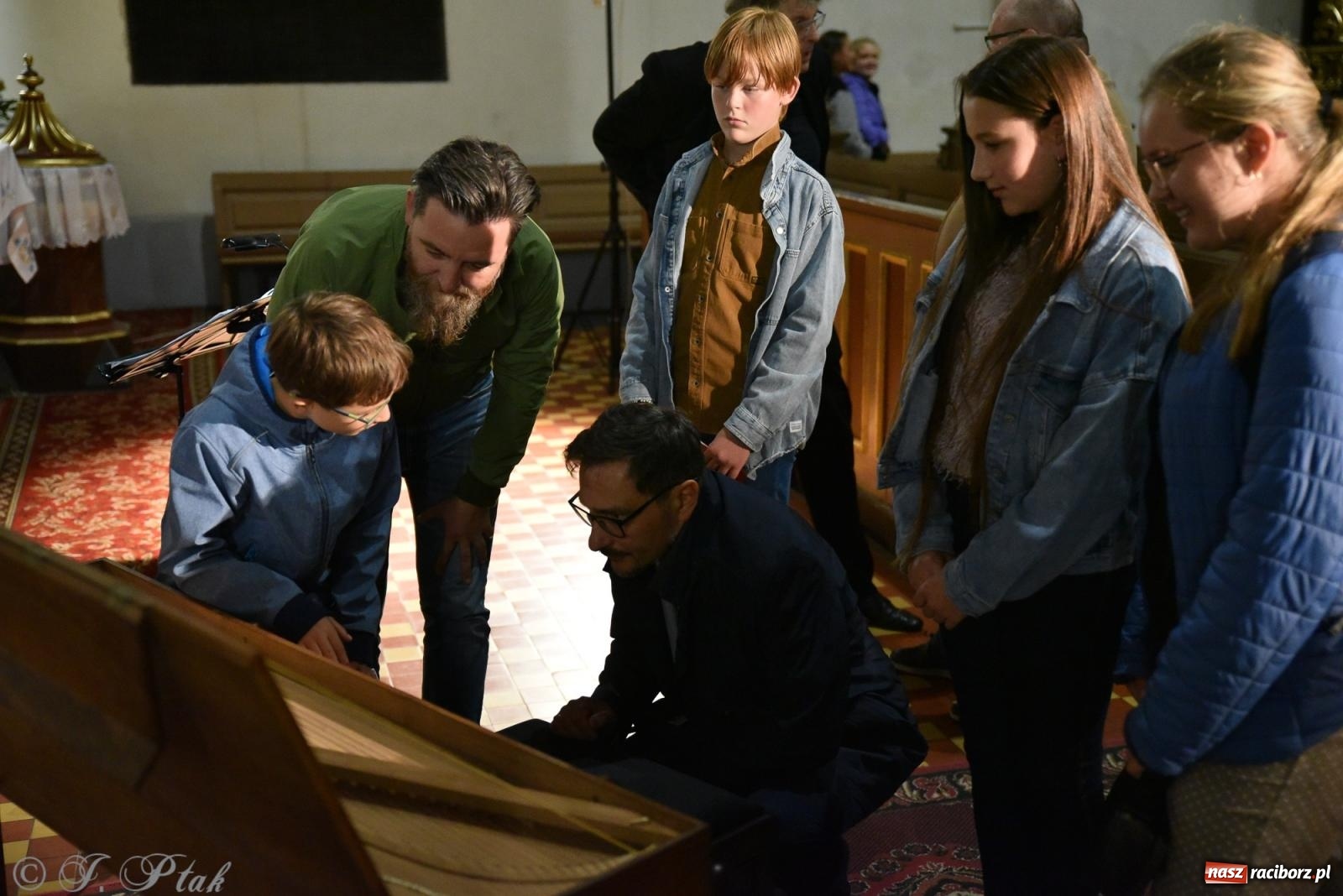 Zdjęcie w galerii na portalu naszraciborz.pl: Muzyka Aniołów zabrzmiała w kościele farnym [FOTO i WIDEO] wiadomości z regionu