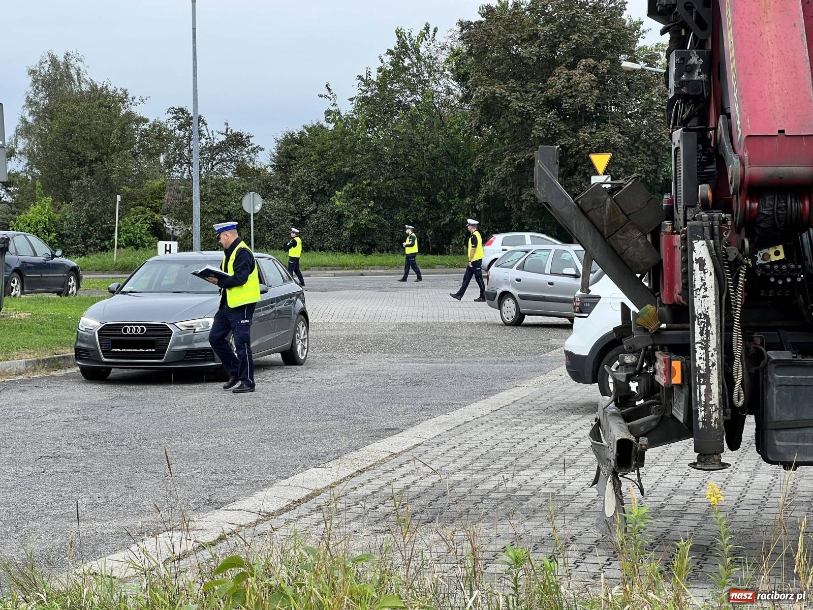 Zdjęcie w galerii na portalu naszraciborz.pl: Akcja policji na Piaskowej-Rybnickiej. Kolejka po mandaty jak do McDrive'a wiadomości z regionu