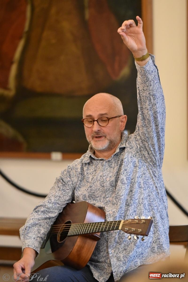 Zdjęcie w galerii na portalu naszraciborz.pl: Gospelblues w raciborskim Muzeum wiadomości z regionu