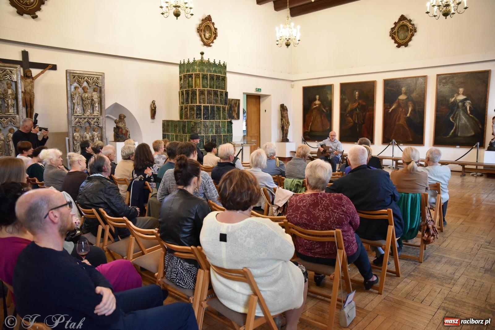 Zdjęcie w galerii na portalu naszraciborz.pl: Gospelblues w raciborskim Muzeum wiadomości z regionu
