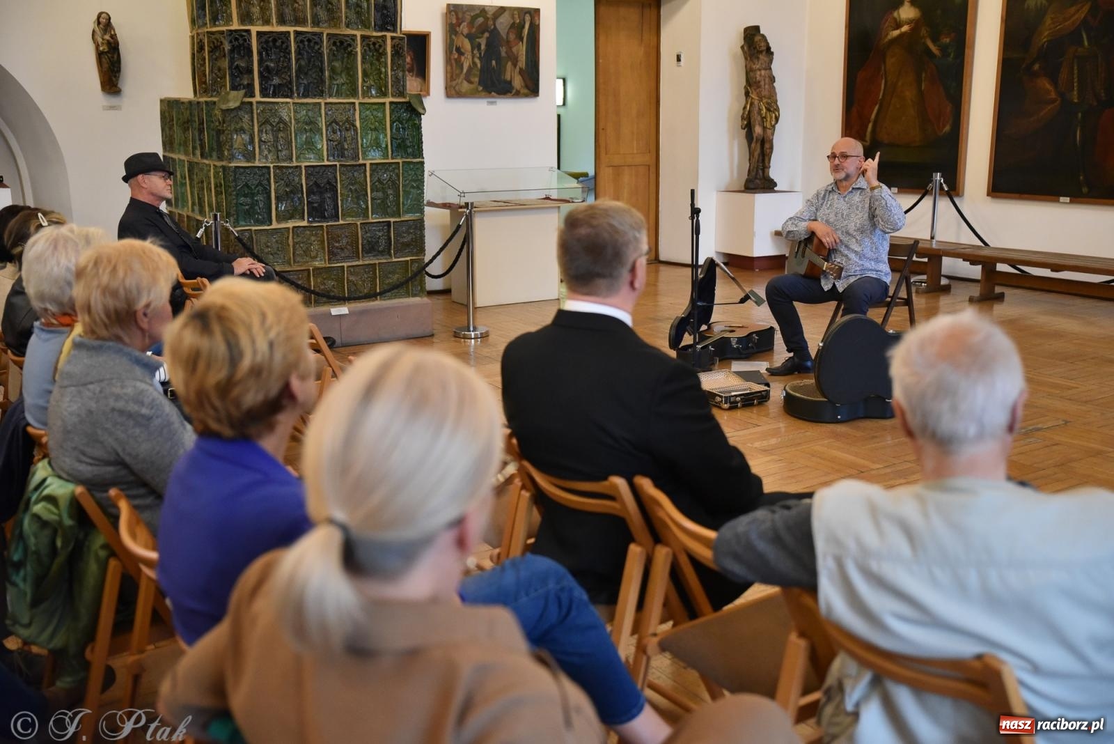 Zdjęcie w galerii na portalu naszraciborz.pl: Gospelblues w raciborskim Muzeum wiadomości z regionu
