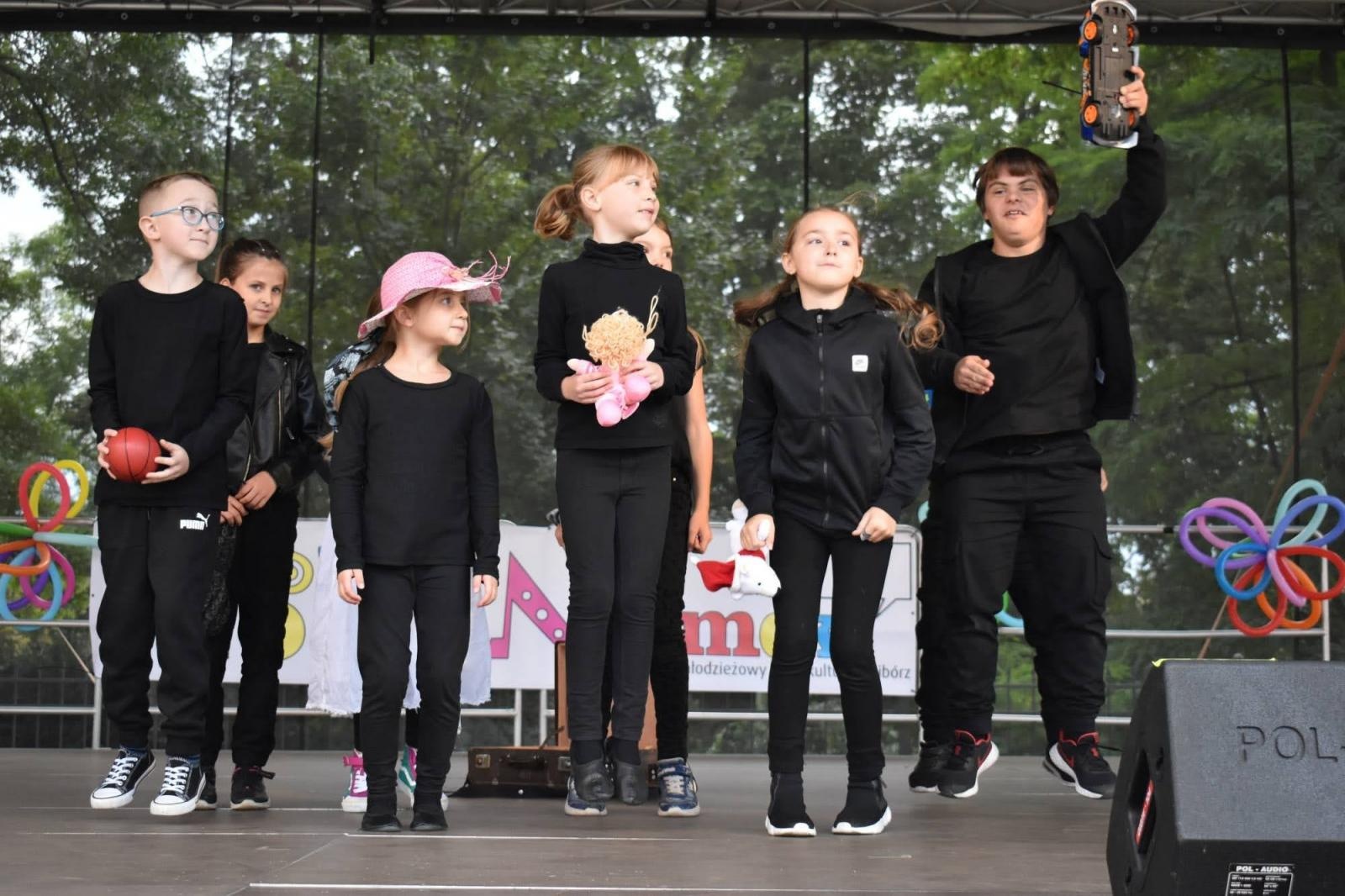 Zdjęcie w galerii na portalu naszraciborz.pl: Zamkowy festyn z MDK-iem wiadomości z regionu