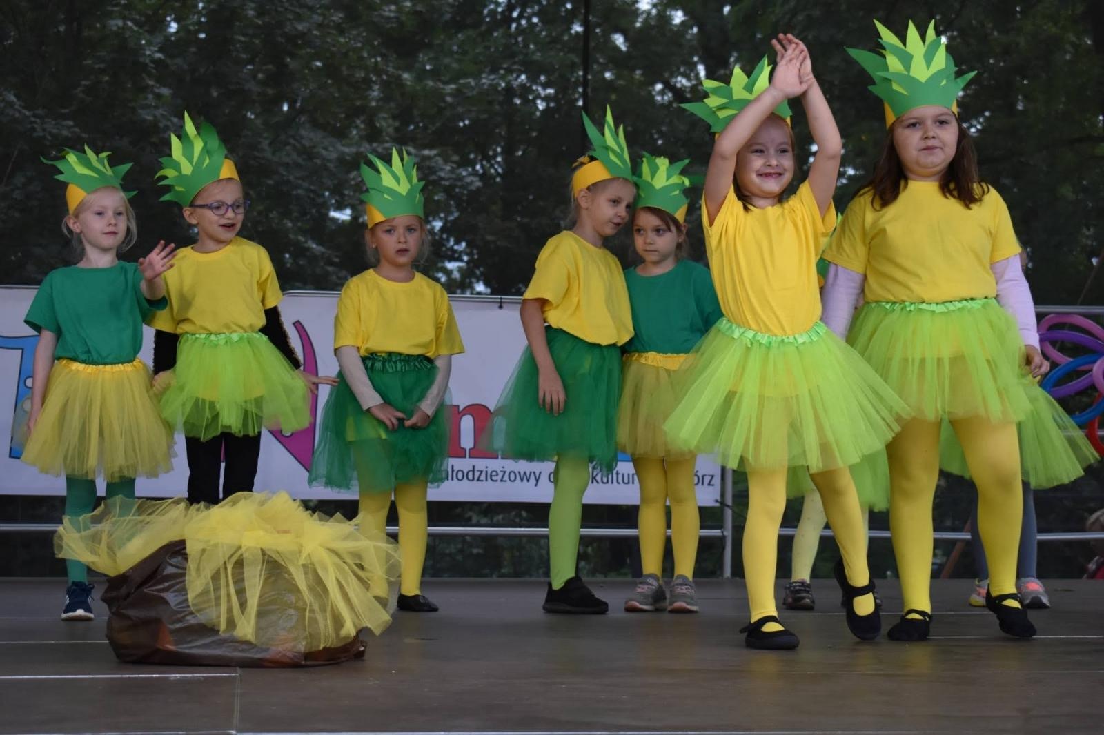 Zdjęcie w galerii na portalu naszraciborz.pl: Zamkowy festyn z MDK-iem wiadomości z regionu