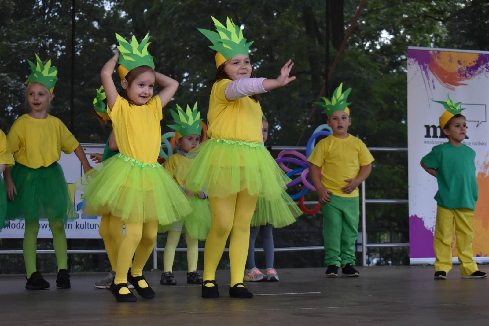Zdjęcie w galerii na portalu naszraciborz.pl: Zamkowy festyn z MDK-iem wiadomości z regionu
