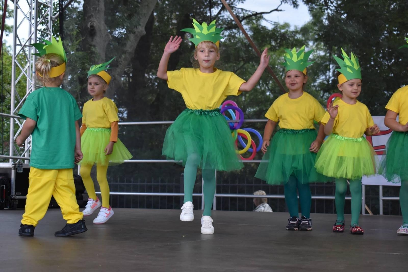 Zdjęcie w galerii na portalu naszraciborz.pl: Zamkowy festyn z MDK-iem wiadomości z regionu