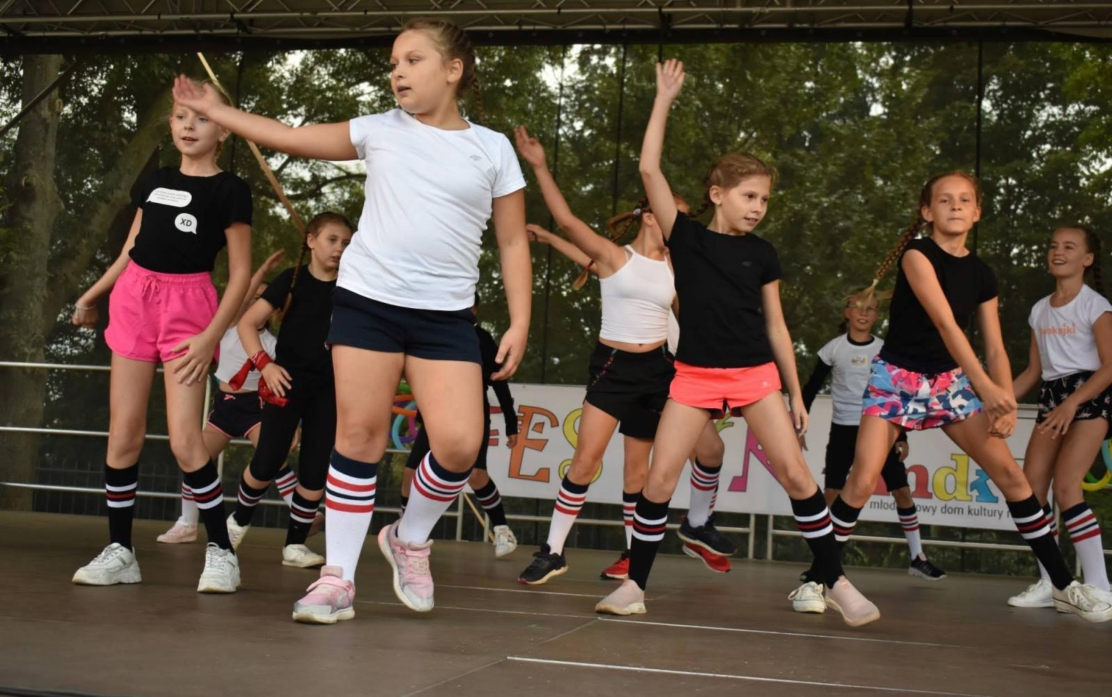 Zdjęcie w galerii na portalu naszraciborz.pl: Zamkowy festyn z MDK-iem wiadomości z regionu