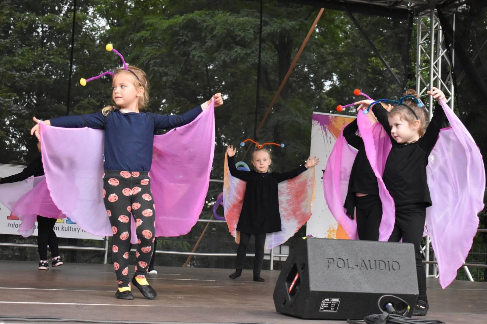 Zdjęcie w galerii na portalu naszraciborz.pl: Zamkowy festyn z MDK-iem wiadomości z regionu