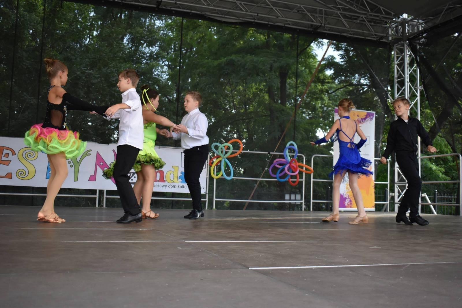 Zdjęcie w galerii na portalu naszraciborz.pl: Zamkowy festyn z MDK-iem wiadomości z regionu