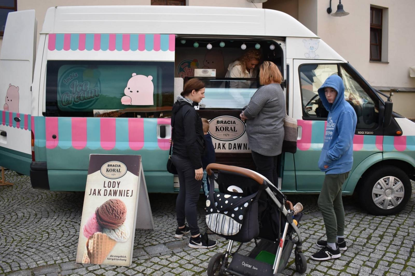 Zdjęcie w galerii na portalu naszraciborz.pl: Zamkowy festyn z MDK-iem wiadomości z regionu