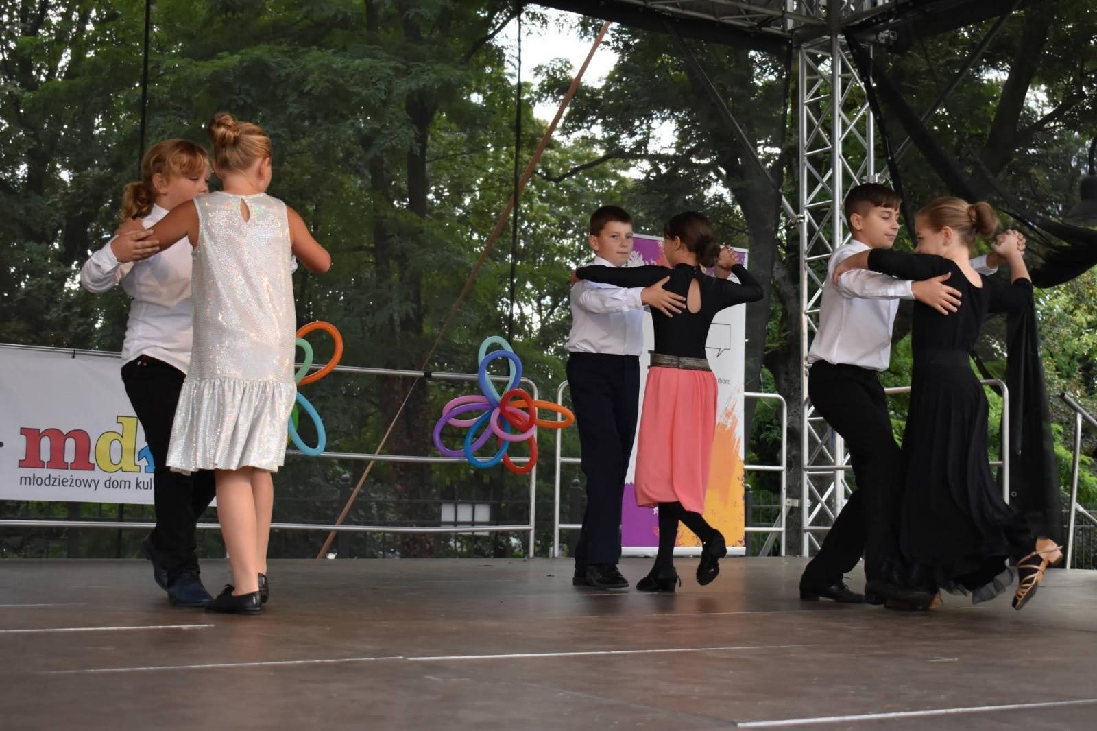 Zdjęcie w galerii na portalu naszraciborz.pl: Zamkowy festyn z MDK-iem wiadomości z regionu