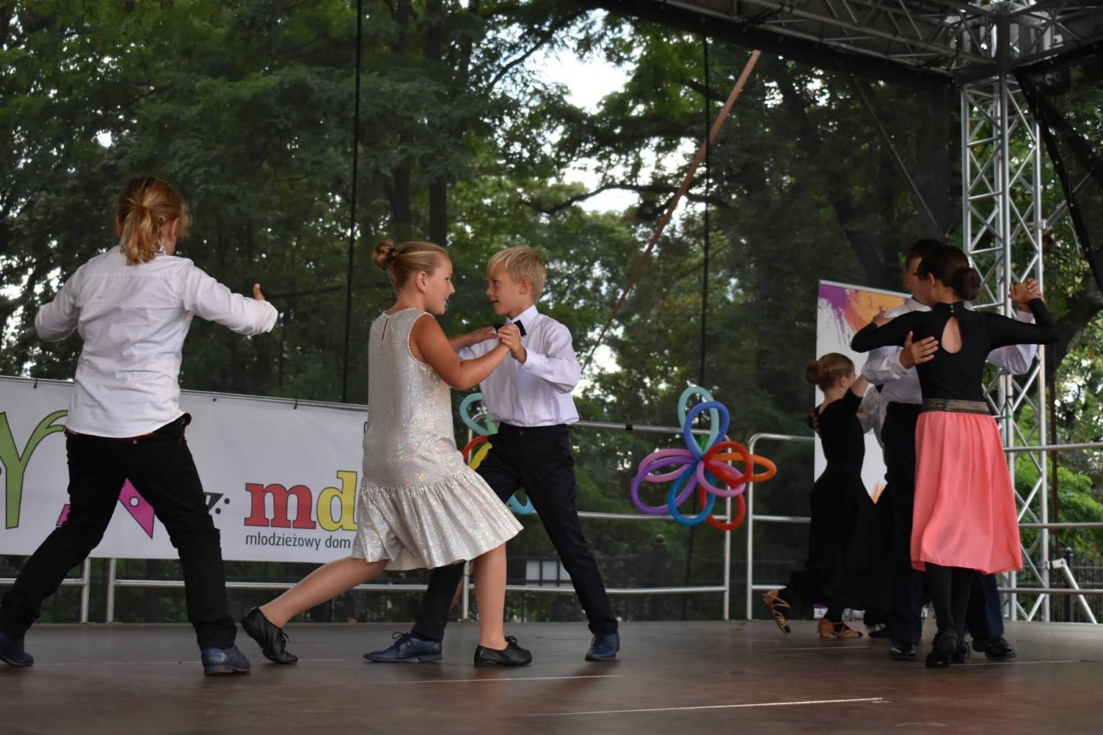 Zdjęcie w galerii na portalu naszraciborz.pl: Zamkowy festyn z MDK-iem wiadomości z regionu