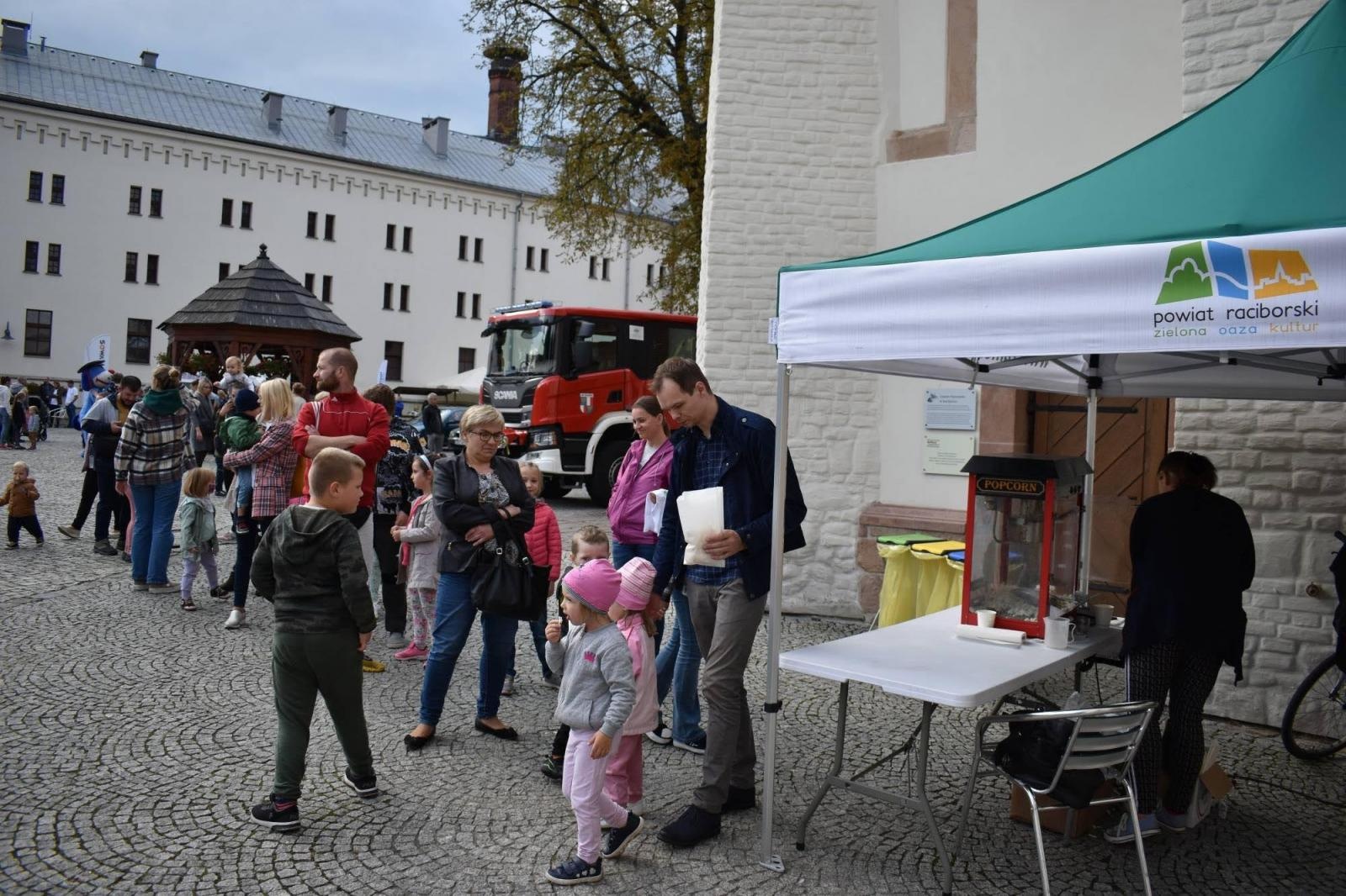 Zdjęcie w galerii na portalu naszraciborz.pl: Zamkowy festyn z MDK-iem wiadomości z regionu