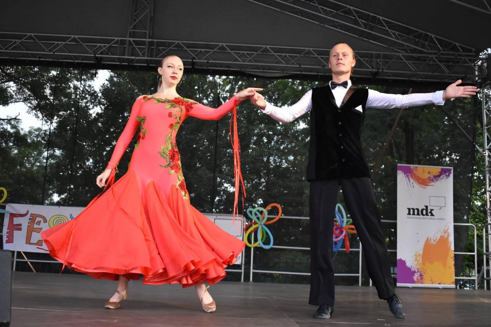 Zdjęcie w galerii na portalu naszraciborz.pl: Zamkowy festyn z MDK-iem wiadomości z regionu