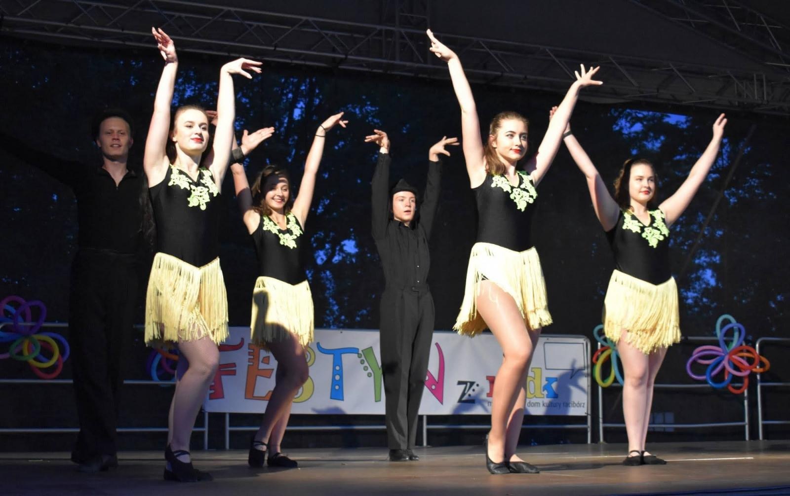 Zdjęcie w galerii na portalu naszraciborz.pl: Zamkowy festyn z MDK-iem wiadomości z regionu