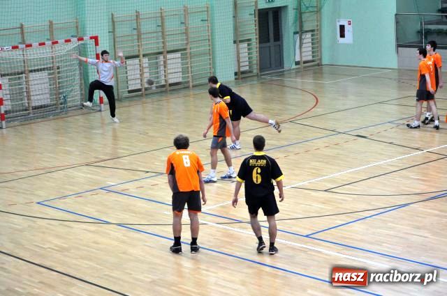 Zdjęcie w galerii na portalu naszraciborz.pl: Studencka piłka ręczna wiadomości z regionu
