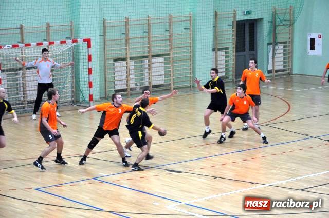 Zdjęcie w galerii na portalu naszraciborz.pl: Studencka piłka ręczna wiadomości z regionu