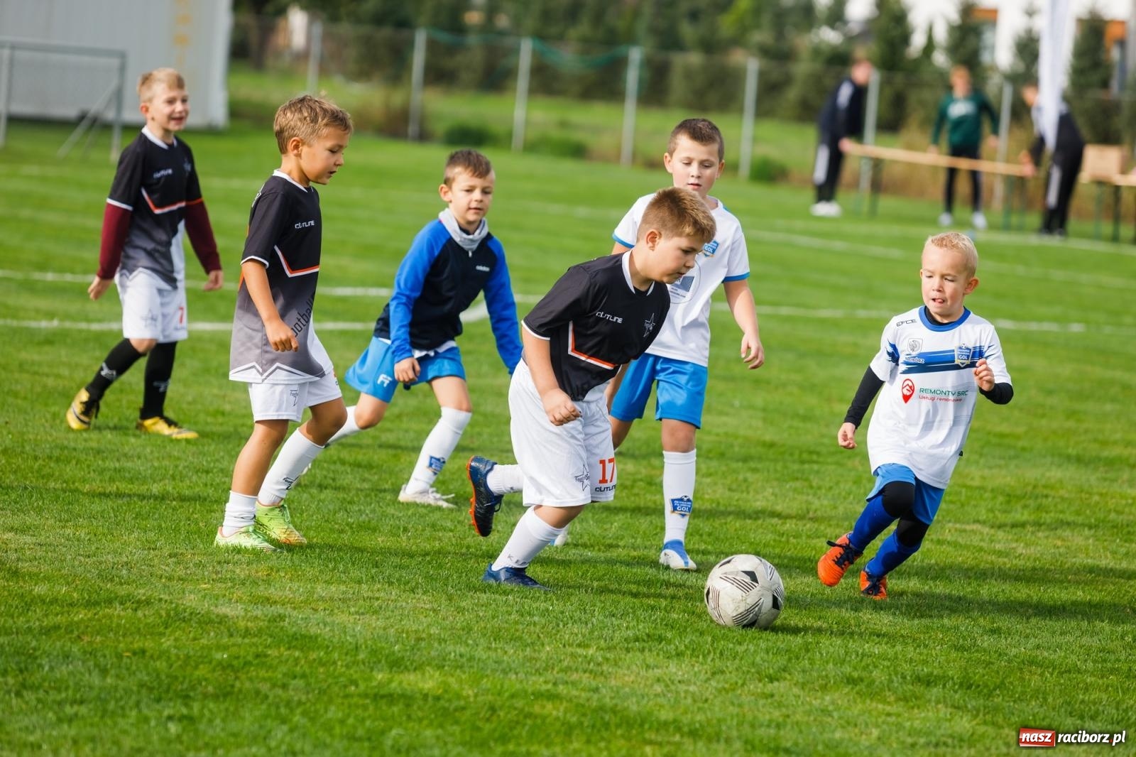 Zdjęcie w galerii na portalu naszraciborz.pl: Piłkarska rywalizacja o puchar prezesa Naprzodu Borucin [FOTO] wiadomości z regionu