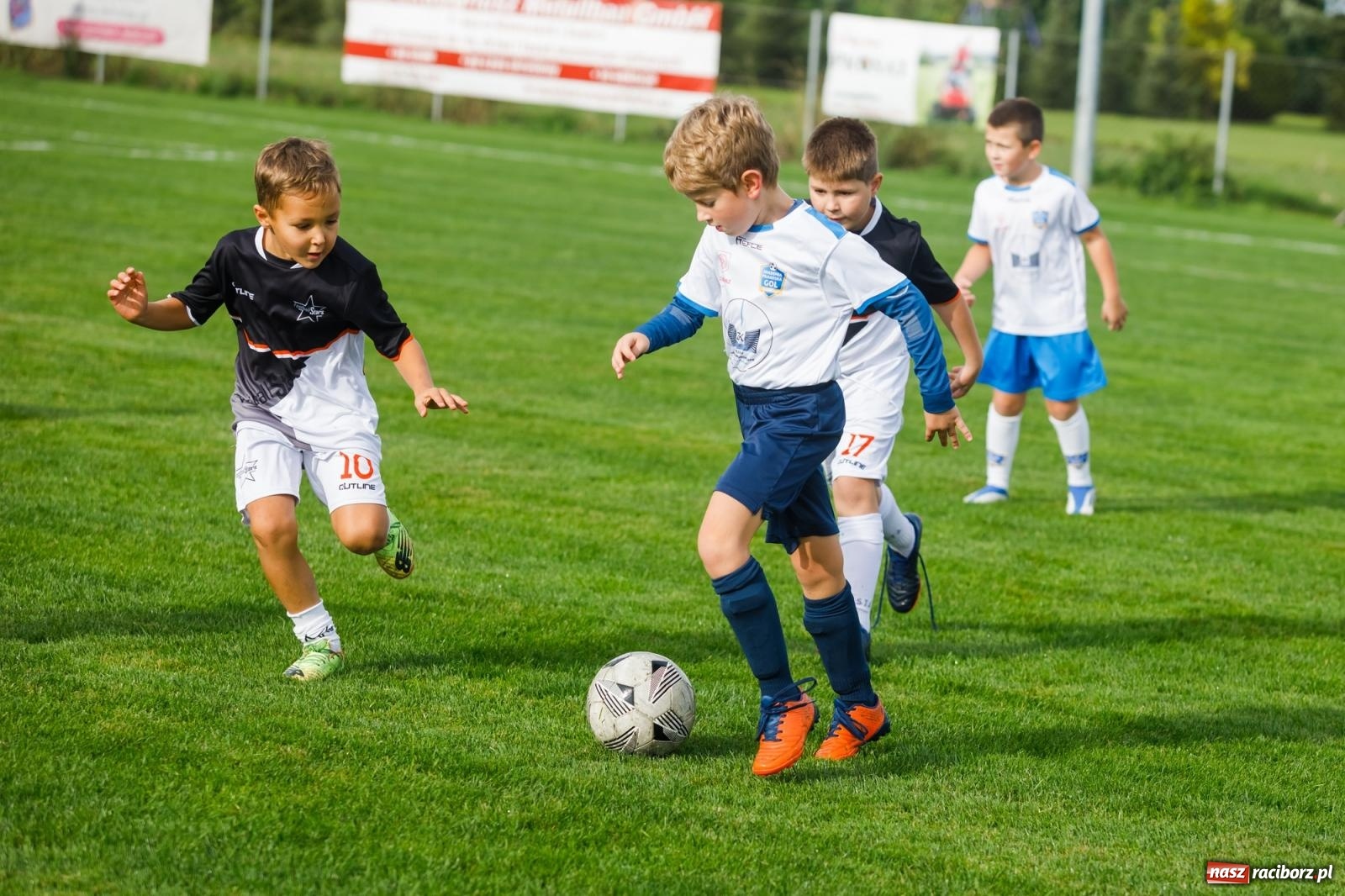 Zdjęcie w galerii na portalu naszraciborz.pl: Piłkarska rywalizacja o puchar prezesa Naprzodu Borucin [FOTO] wiadomości z regionu