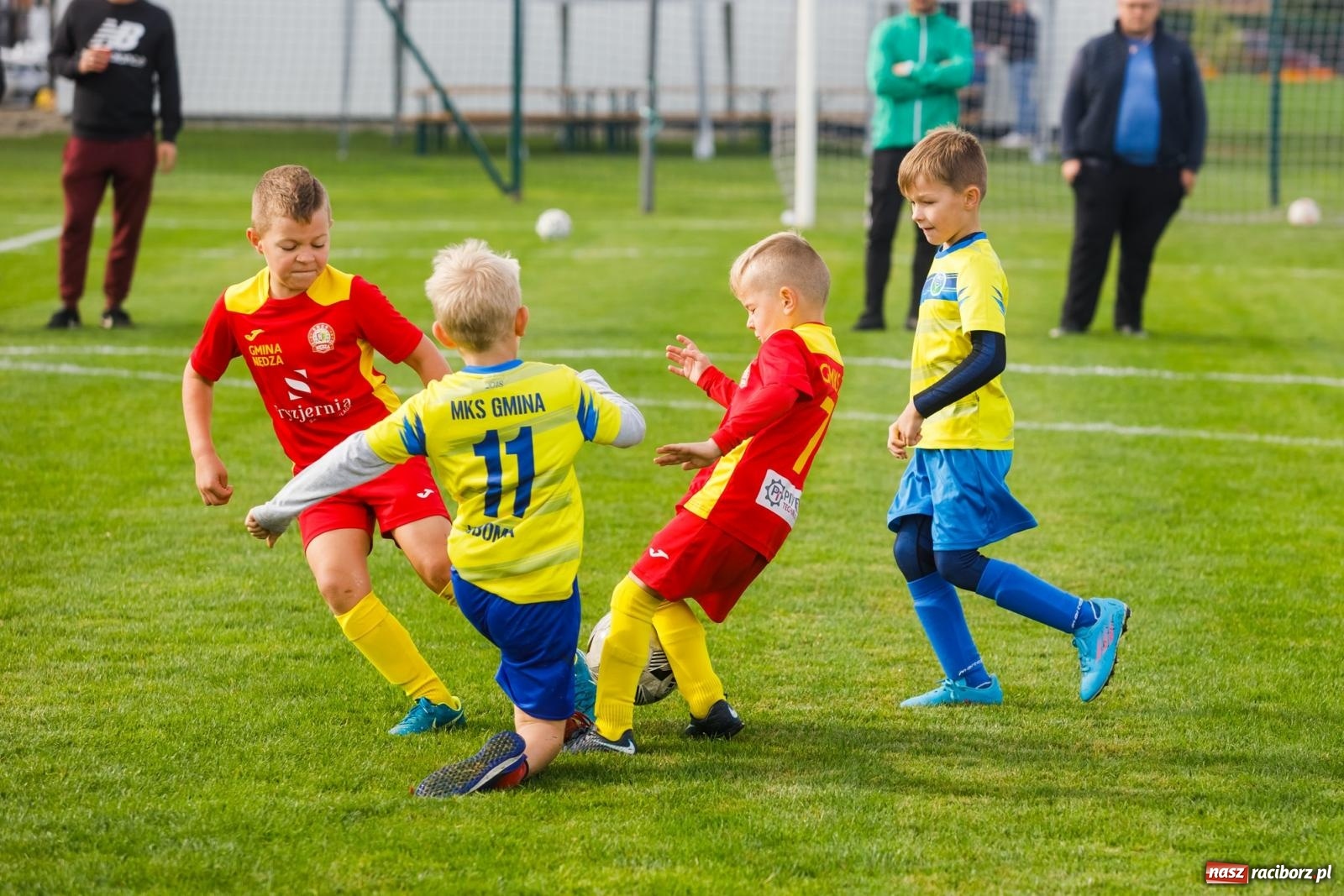 Zdjęcie w galerii na portalu naszraciborz.pl: Piłkarska rywalizacja o puchar prezesa Naprzodu Borucin [FOTO] wiadomości z regionu