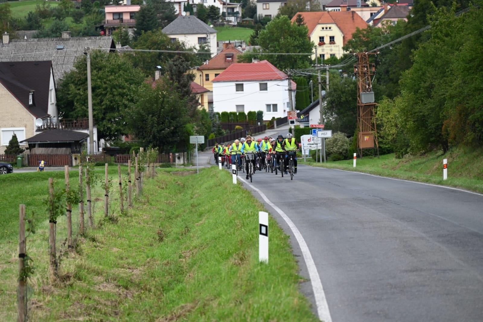 Zdjęcie w galerii na portalu naszraciborz.pl: Rajd rowerowy partnerskich gmin [FOTO i WIDEO] wiadomości z regionu