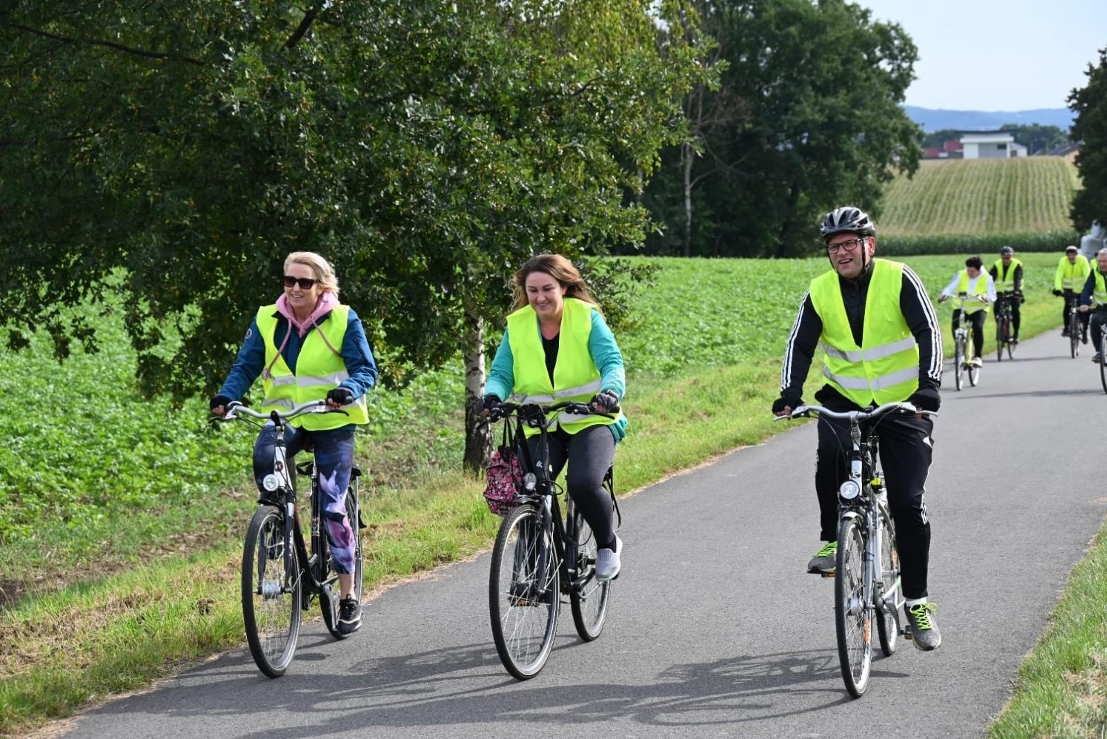 Zdjęcie w galerii na portalu naszraciborz.pl: Rajd rowerowy partnerskich gmin [FOTO i WIDEO] wiadomości z regionu