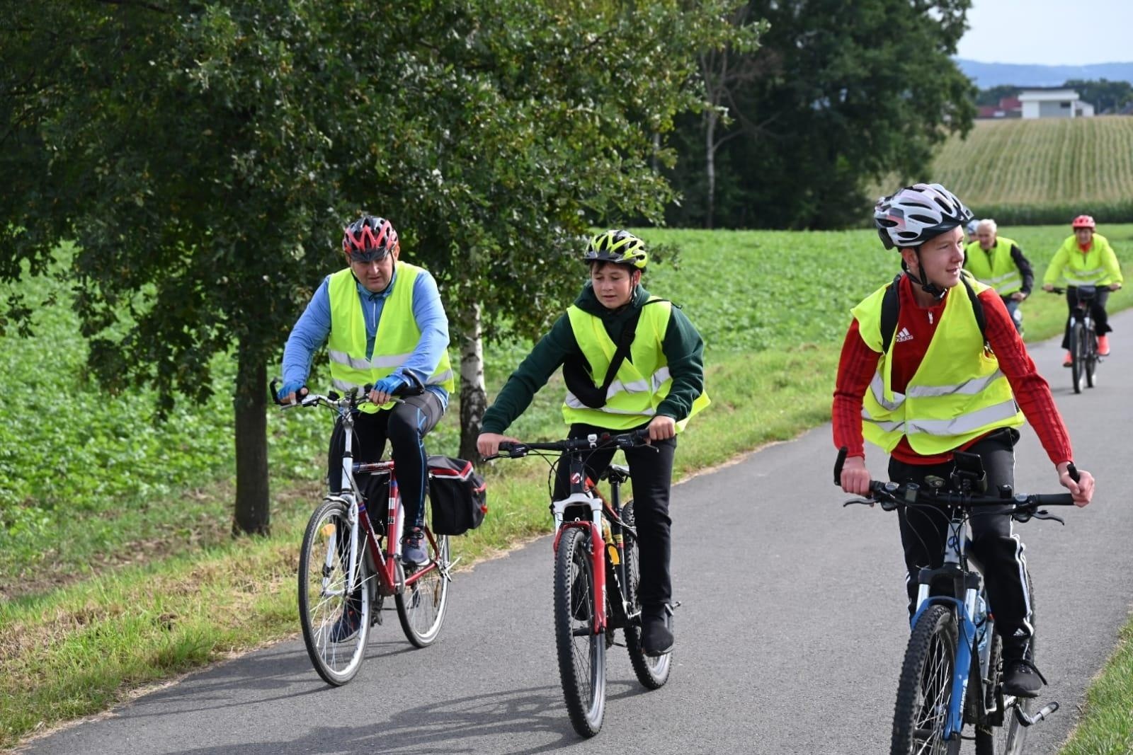 Zdjęcie w galerii na portalu naszraciborz.pl: Rajd rowerowy partnerskich gmin [FOTO i WIDEO] wiadomości z regionu
