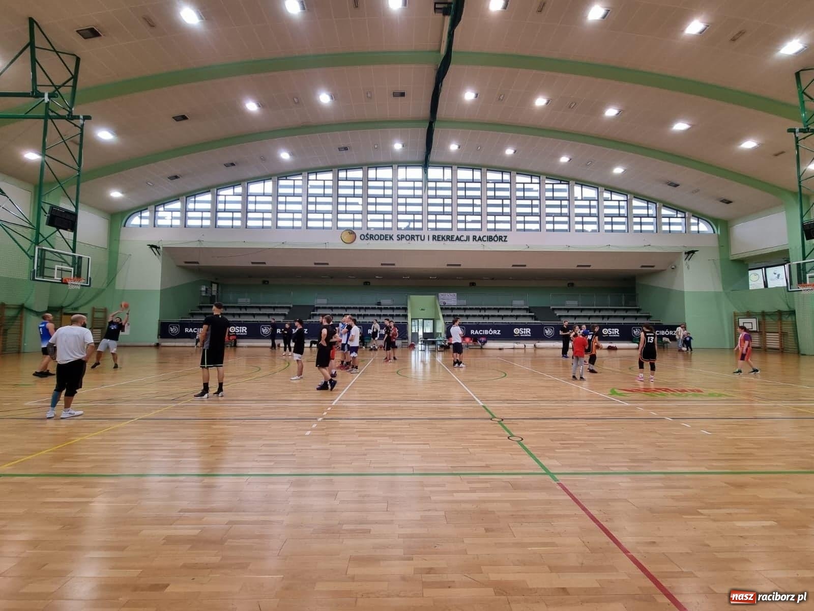 Zdjęcie w galerii na portalu naszraciborz.pl: Koszykarskie zawody im. Stanisława Borowika za nami [FOTO i WIDEO] wiadomości z regionu